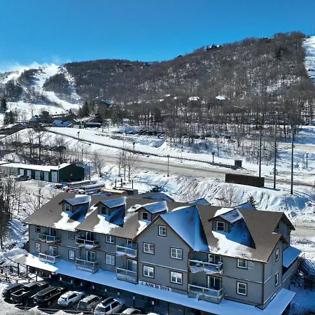Ski Resort Backyard Walk To Lifts Brewery Coffee